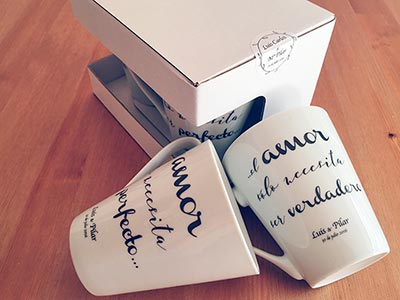 Tazas personalizadas para regalar en bodas